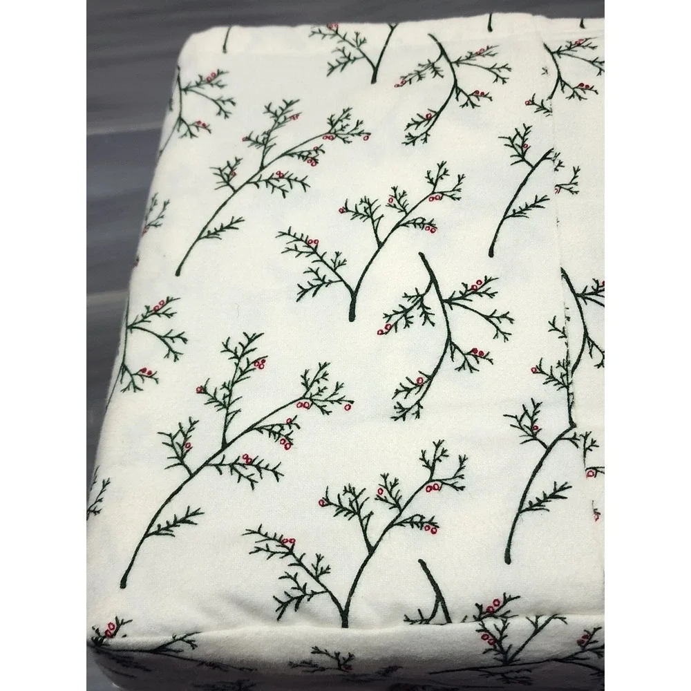 Threshold Flannel Sheet Set Queen Ultra Soft White Green Red Holiday Christmas